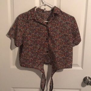 Button down floral crop top & tie